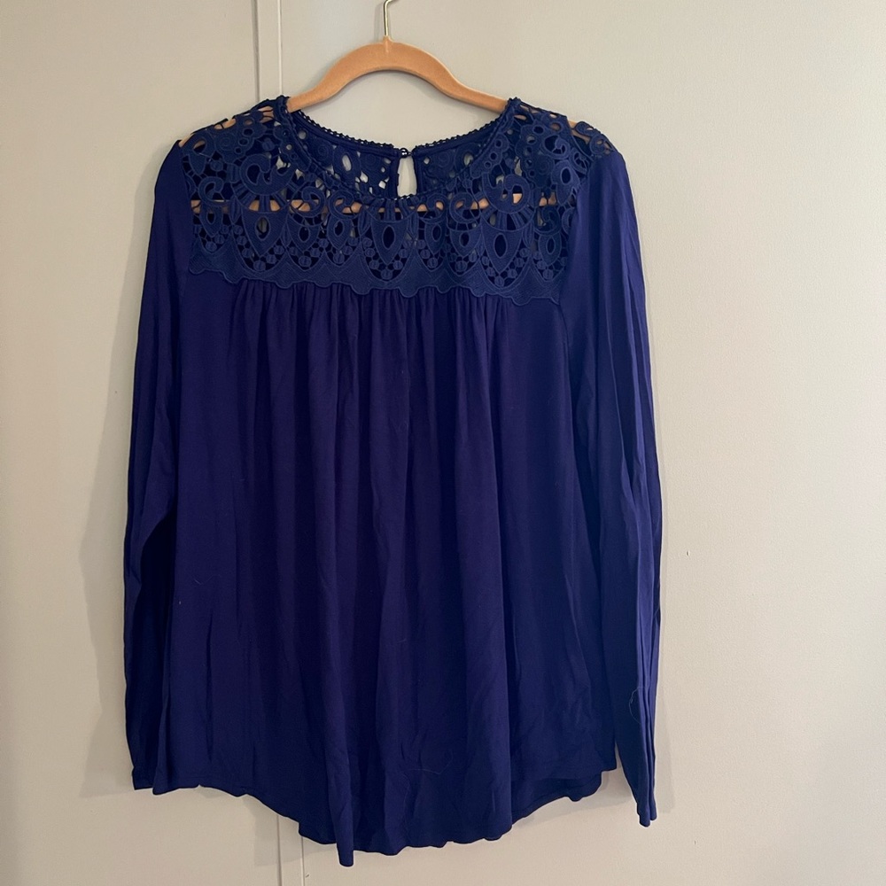 Philosophy navy too with lace collar